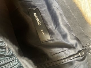 Vestido negro con flecos
