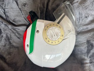 Casco de moto integral