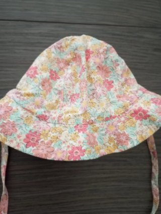 Conjunto 2 gorritos bebé verano Hym