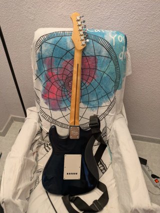 Guitarra eléctrica y amplificador