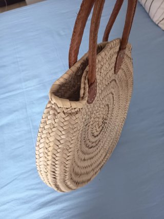 Cesta redonda mimbre y cuero