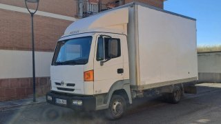 Nissan Atleon 2002