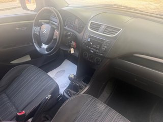 Suzuki Swift 2014 UNICO DUEÑO SOLO 140.000 km 130€