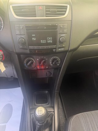 Suzuki Swift 2014 UNICO DUEÑO SOLO 140.000 km 130€