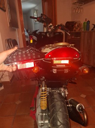Yamaha Aerox 50 gris