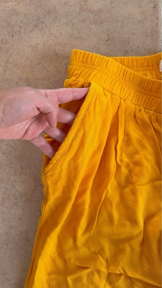 Pantalones amarillos - L