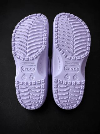 Crocs Morados Talla 31