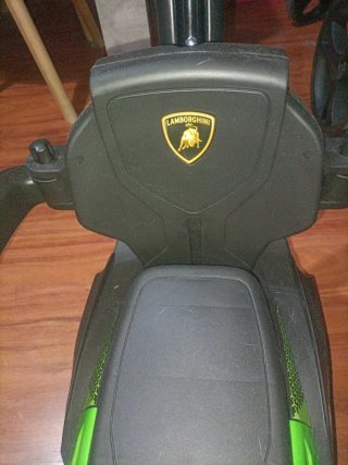 Correpasillos Lamborghini Verde nuevo sin usar