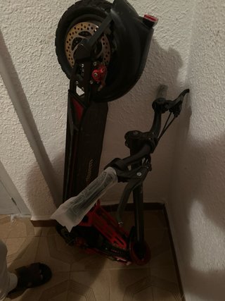 Patinete Ecoxtrem Negro y Rojo