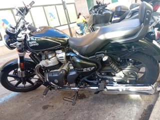 Royal Enfield Super Meteor 650 9000 km
