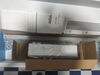 Cierre de puerta ASSA ABLOY DC135 Talla 3