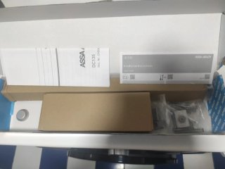 Cierre de puerta ASSA ABLOY DC135 Talla 3