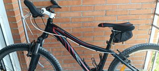 Bicicleta de Montaña Specialized Negra