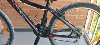 Bicicleta de Montaña Specialized Negra