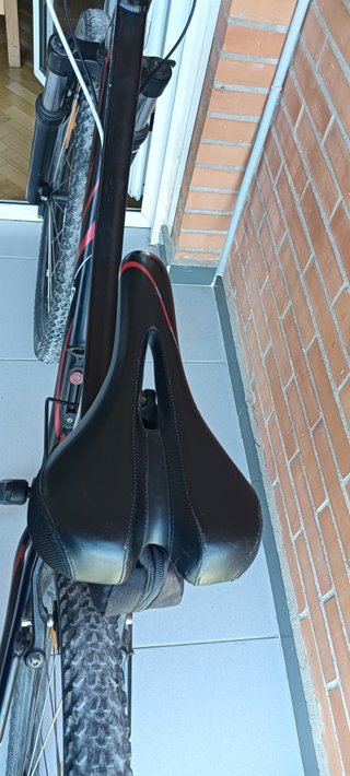 Bicicleta de Montaña Specialized Negra