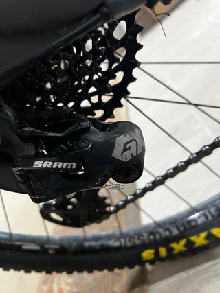 Bicicleta de carbono Ninner