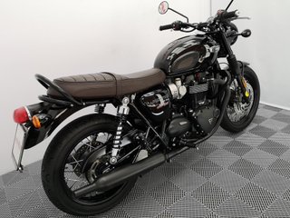 TRIUMPH BONNEVILLE T120 BLACK 2020 33213 kms.