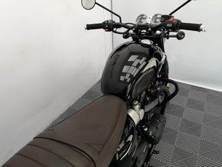 TRIUMPH BONNEVILLE T120 BLACK 2020 33213 kms.