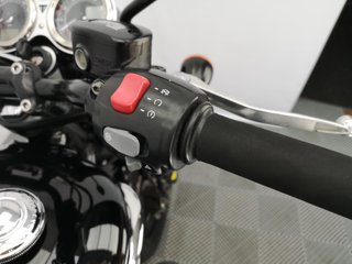 TRIUMPH BONNEVILLE T120 BLACK 2020 33213 kms.