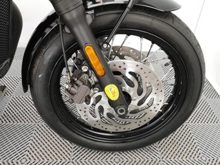 TRIUMPH BONNEVILLE T120 BLACK 2020 33213 kms.