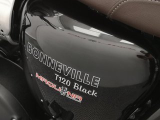 TRIUMPH BONNEVILLE T120 BLACK 2020 33213 kms.