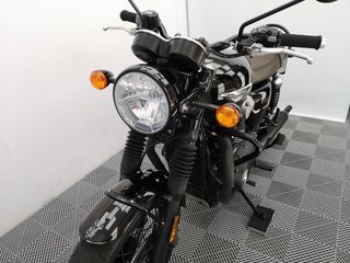 TRIUMPH BONNEVILLE T120 BLACK 2020 33213 kms.
