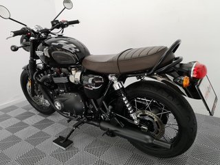 TRIUMPH BONNEVILLE T120 BLACK 2020 33213 kms.