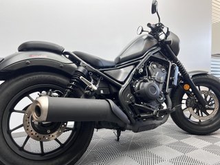 HONDA CMX 500 REBEL 2025 6890 kms.