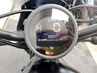 HONDA CMX 500 REBEL 2025 6890 kms.