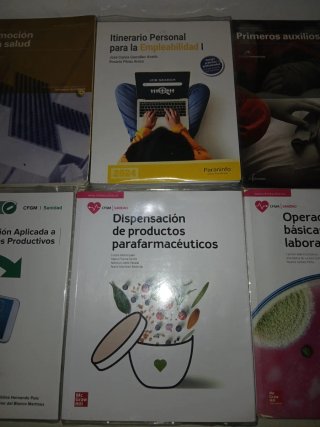 Libros para curso grado medio de Farmacia.