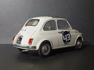 Fiat 500 L Scala 1:18