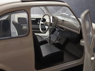 Fiat 500 L Scala 1:18