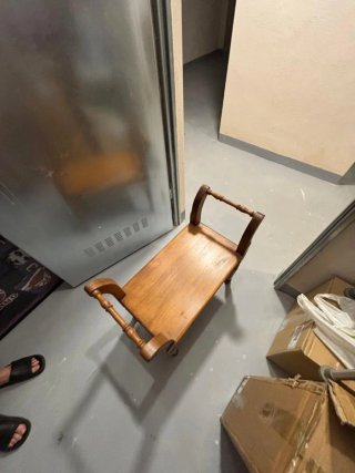 Sedia scalzatrice in legno