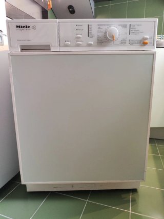 Nevera Liebherr y Lavadora Miele