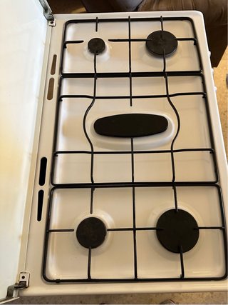 Cocina Corberó de butano con 5 fuegos y horno