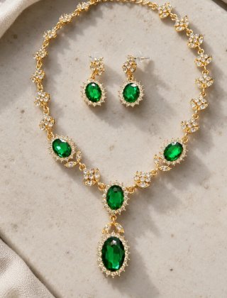 Conjunto collar y pendientes oro esmeralda