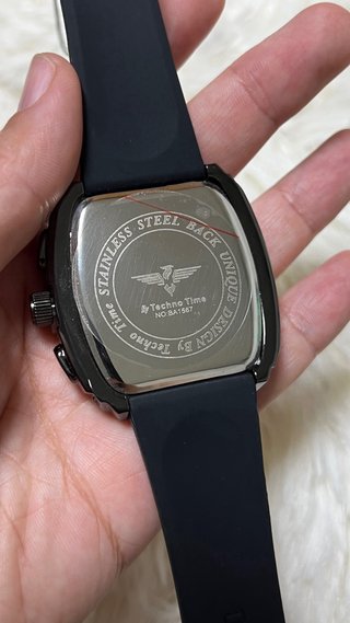 Reloj Techno Time Negro y Plateado