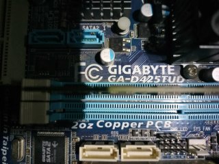Placa Base Gigabyte GA-D425TUD + 4GB DDR3
