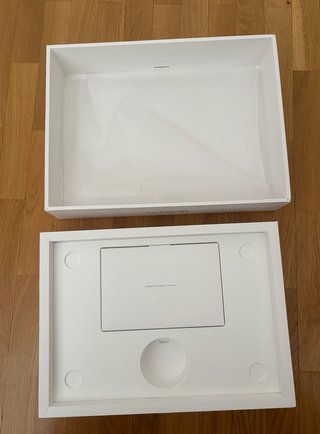 Caja vacía MacBook Pro 14 Apple