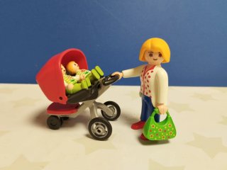 Playmobil Mamá con Bebés y Cochecito