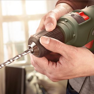Bosch Taladro percutor EasyImpact 600W maletín