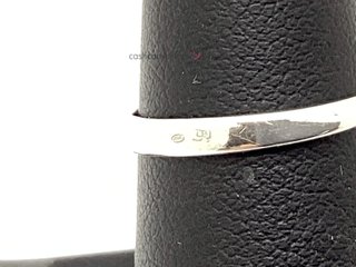 anillo oro 18k con piedra con diamante