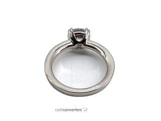 sortija platino con piedra con diamante de laboratorio