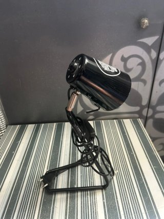 Lampada da tavolo nera