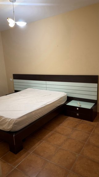 Conjunto cama 150cm + mesillas + cómoda + cabecero