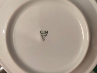 Platos de porcelana diferente variedad