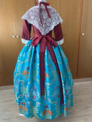 Traje de Fallera S. XVIII en azul turquesa