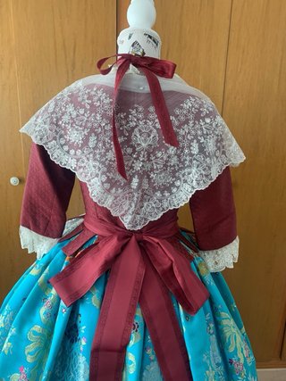 Traje de Fallera S. XVIII en azul turquesa