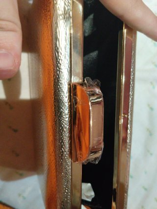 Bolso de fiesta dorado