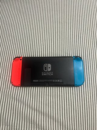 Nintendo Switch Azul/Rojo + Accesorios